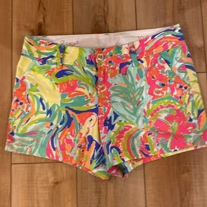Lilly Pulitzer shorts size 10, Rainforest, multi colored